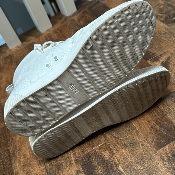 Men’s Hugo Boss leather High top sneaker - Picture 6 of 6